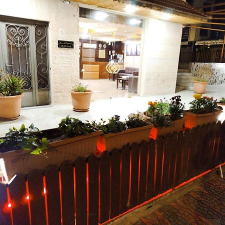 Robou Al Sharq Aparthotel Amman Buitenkant foto