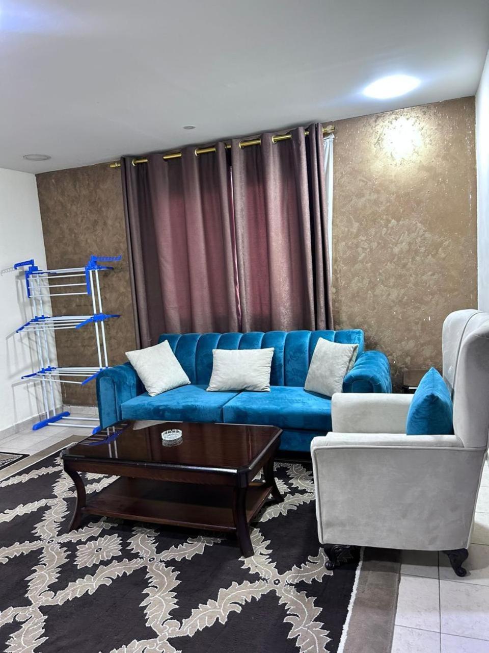 Robou Al Sharq Aparthotel Amman Buitenkant foto