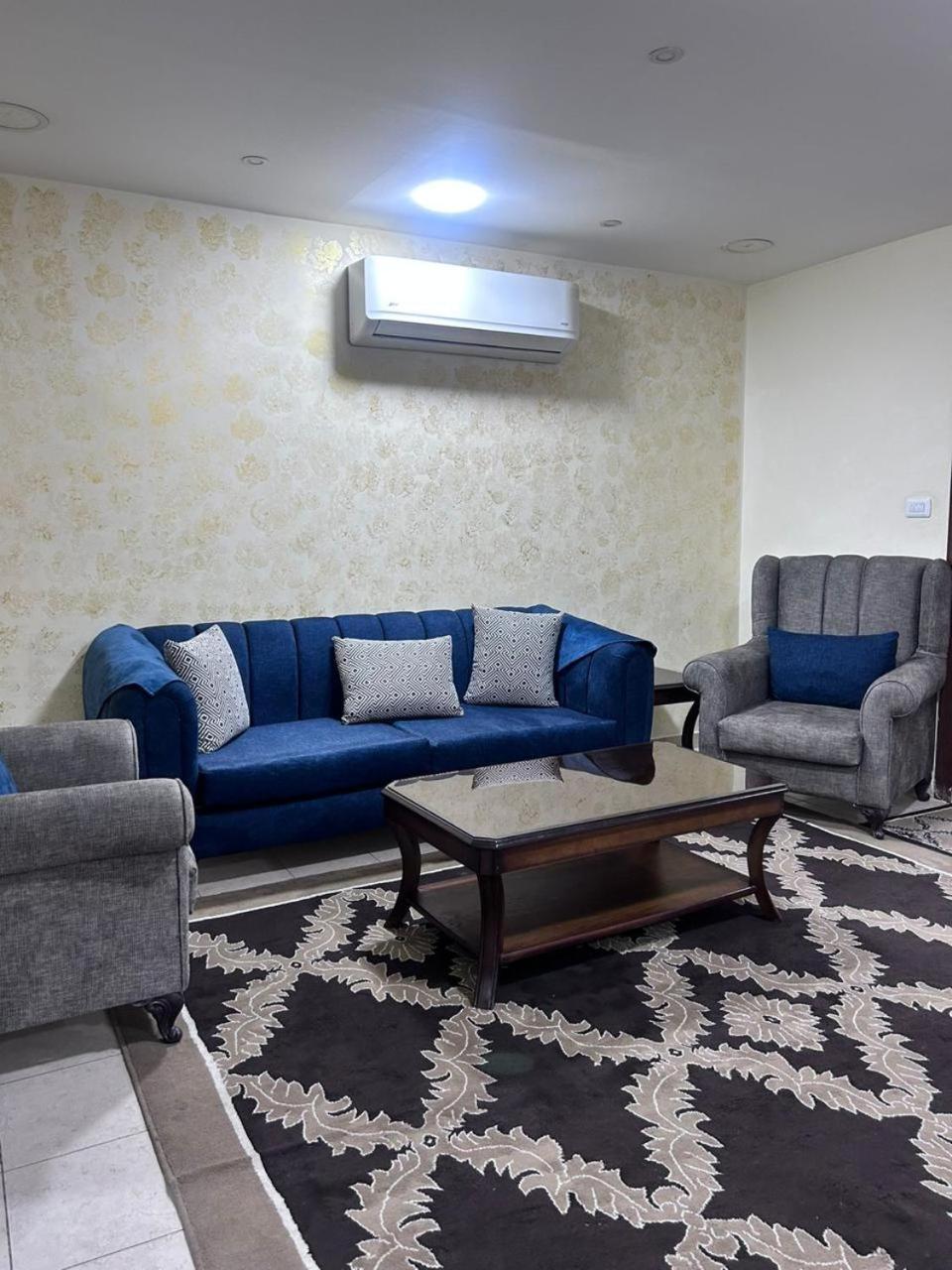 Robou Al Sharq Aparthotel Amman Buitenkant foto