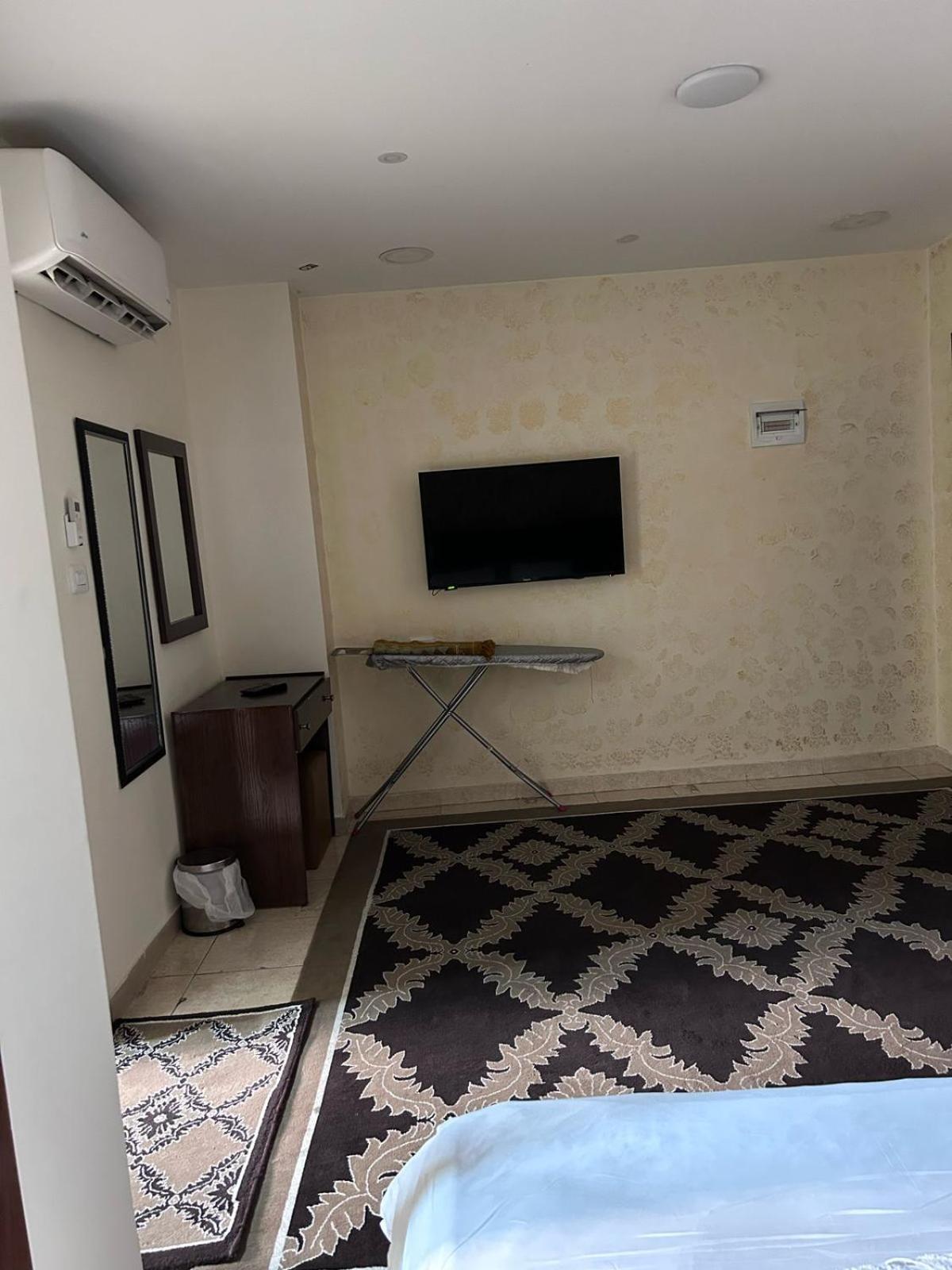 Robou Al Sharq Aparthotel Amman Buitenkant foto