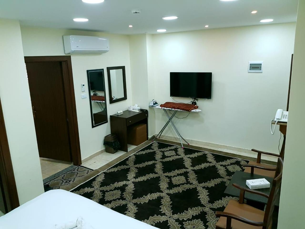 Robou Al Sharq Aparthotel Amman Buitenkant foto