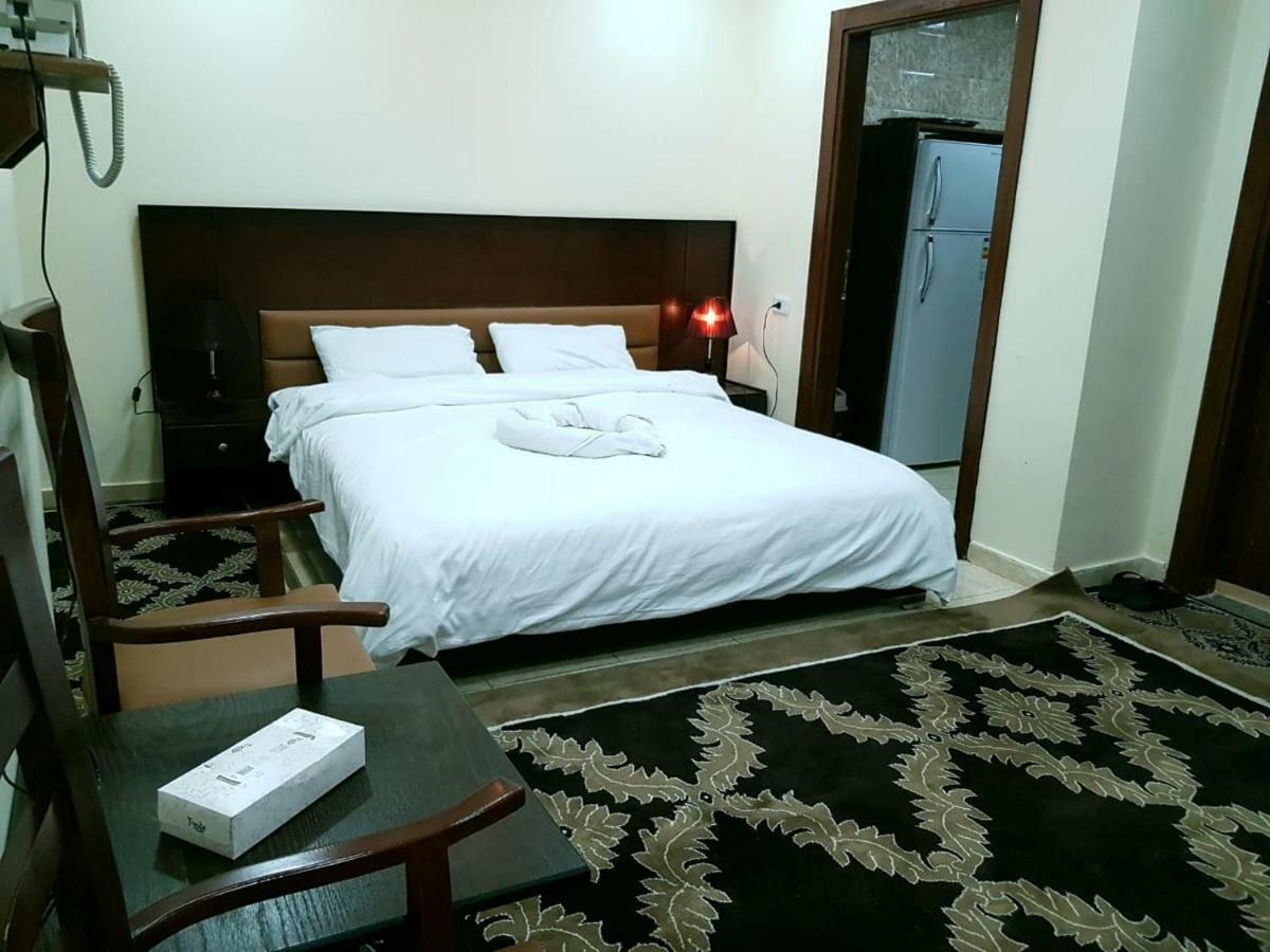 Robou Al Sharq Aparthotel Amman Buitenkant foto